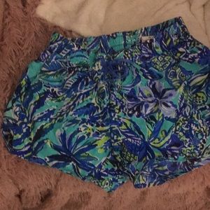 Lily Pulitzer can shorts